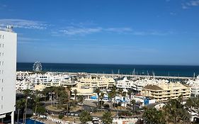 Primera Linea de Playa -First Line Beach - Puerto Marina Area